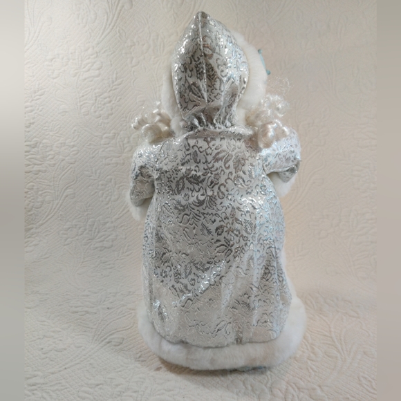 Vintage Dan Dee Silver Robed Christmas Holiday Santa Claus & Winter Staff 1980s - Picture 7 of 13